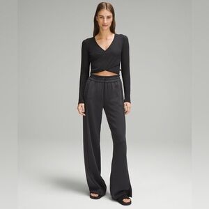 Lululemon Ribbed Softstreme Mid Rise Pant 32.5" size 4 Black BLK